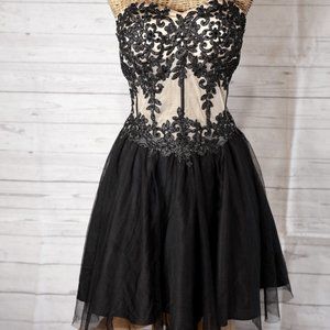 BA NITES VINTAGE LOOK DRESS